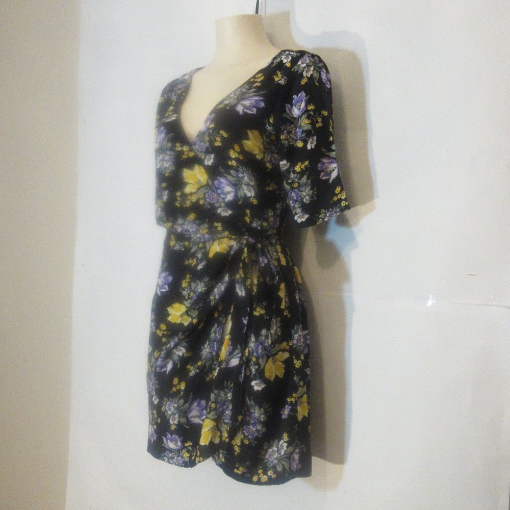 ABERCROMBIE & FITCH BLACK FLORAL DRESS MEDIUM